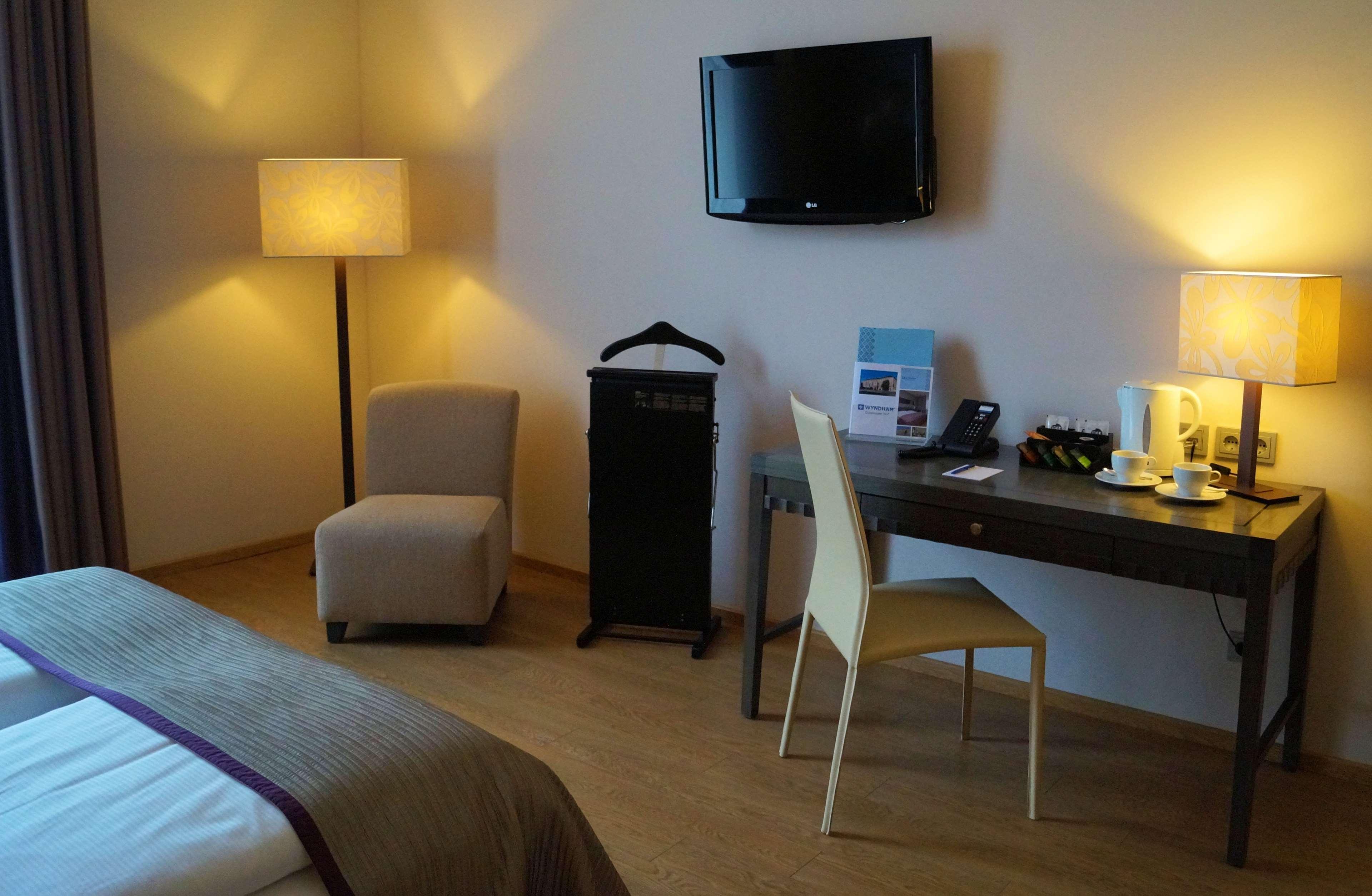 Wyndham Duisburger Hof Otel Dış mekan fotoğraf